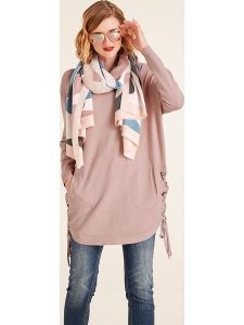 Heine Sweter w kolorze jasnoróżowym rozmiar: 36/38. Różowe swetry oversize Heine, bez wzorów, bez ramiączek. Za 39,99 zł.