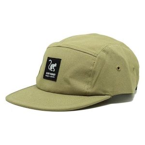 Czapka typu trucker – Jockey / dla dorosłych / rozmiar uniwersalny (beżowa). Brązowe czapki SURF MONKEY, bez wzorów, sportowe. Za 139,95 zł.