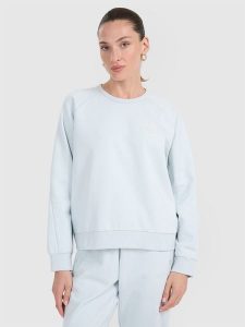 4F Bluza dresowa nierozpinana bez kaptura damska - niebieska XS. Niebieskie bluzy 4f, xs, bez wzorów, z dresówki, bez kaptura. Za 159,99 zł.
