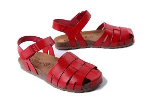 YOKONO VILLA-256 VAQ ROJO, sandały damskie. Żółte sandały Yokono, bez wzorów, bez obcasa, bez zapięcia. Za 239,90 zł.