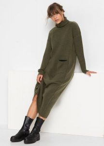 Sukienka dzianinowa z golfem. Zielone sukienki bonprix, bez wzorów, z dzianiny, bez kołnierzyka, bez ramiączek, maxi. Za 149,99 zł.