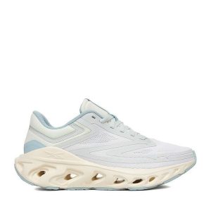 Buty do biegania Reebok. Niebieskie buty sportowe Reebok, bez wzorów, bez zapięcia, do biegania. Za 289,99 zł.