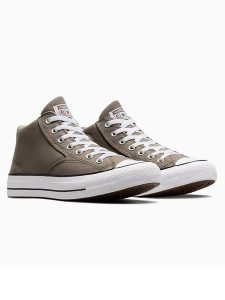 Converse Sneakersy "Chuck TaylorMalden Street" w kolorze szarobrązowym rozmiar: 39. Brązowe trampki Converse, bez wzorów, za kostkę, bez zapięcia. Za 259,13 zł.