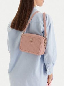 Beverly Hills Polo Club Torebka EO-BHPC-S-001-09 Różowy. Czerwone listonoszki Beverly Hills Polo Club, bez wzorów, z materiału, bez dodatków. Za 249,99 zł.