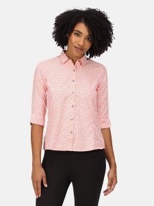 Regatta Koszula funkcyjna "Nimis IV" w kolorze koralowym rozmiar: 40. Pomarańczowe koszule Regatta, bez wzorów, z materiału, bez kołnierzyka, bez ramiączek. Za 70,41 zł.