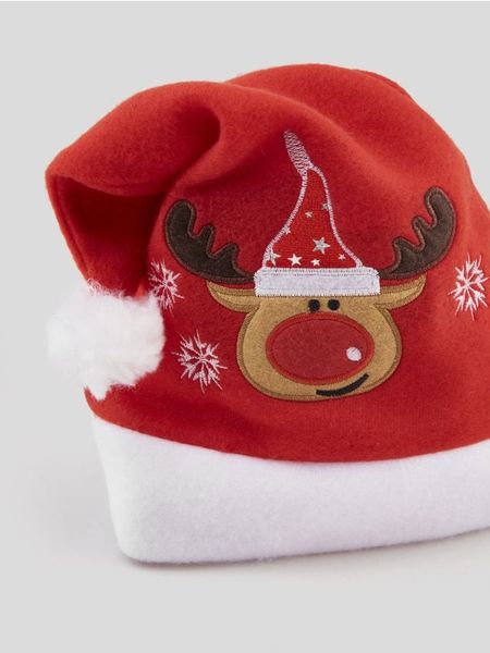 Czapka świąteczna - czerwony. Czerwone czapki Sinsay, z aplikacjami, wizytowe. Za 9,99 zł.