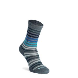 Skarpety merino Smartwool Everyday Spruce Street Crew Socks. Szare skarpetki Smartwool, bez wzorów. Za 85,99 zł.