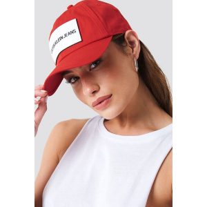 Calvin Klein Czapka Calvin Klein Jeans Cap W - Red. Czerwone czapki marki Calvin Klein, z jeansu, klasyczne. Za 141,95 zł.