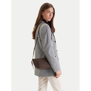 Torebka MICHAEL Michael Kors. Brązowe torebki klasyczne MICHAEL Michael Kors, bez wzorów, bez dodatków. Za 625,99 zł.