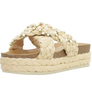 Sandały MTNG 52757M Brązowy. Brązowe sandały mtng, bez wzorów, ze skóry, bez obcasa, bez zapięcia. Za 152,99 zł.