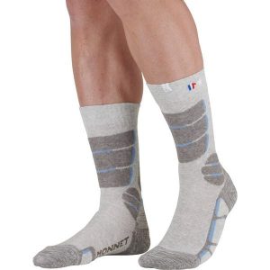 Skarpetki Monnet Lin Haute. Niebieskie skarpetki MONNET, bez wzorów. Za 158,50 zł.