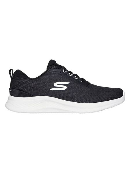 Skechers Sneakersy w kolorze czarnym rozmiar: 38. Czarne trampki Skechers, bez wzorów, z materiału, bez zapięcia. Za 215,21 zł.