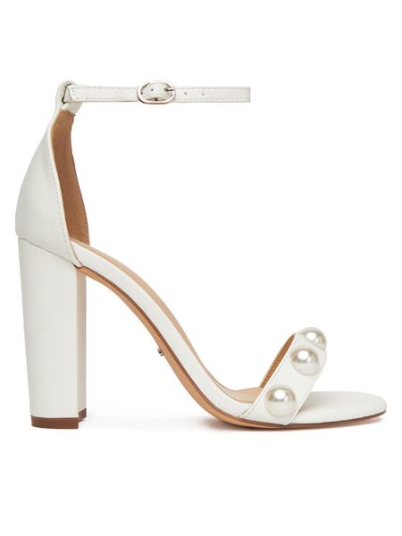 DeeZee Sandały F0812-21 Biały. Białe sandały DeeZee, bez wzorów, z materiału, bez obcasa, na słupku, bez zapięcia. Za 109,99 zł.