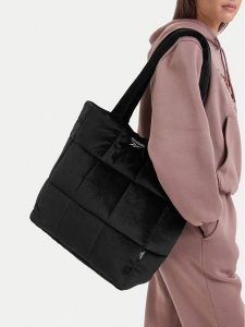 Reebok Torebka CWBEO-RBK-B-008-10 Czarny. Czarne shopper bag Reebok, bez wzorów, z materiału, bez dodatków. Za 149,99 zł.