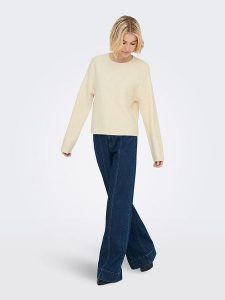 ONLY Sweter w kolorze beżowym rozmiar: XL. Brązowe swetry oversize ONLY, xl, bez wzorów, bez ramiączek. Za 105,38 zł.