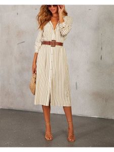 Milan Kiss Sukienka w kolorze beżowo-białym rozmiar: S. Brązowe sukienki Milan Kiss, na co dzień, s, bez wzorów, z tkaniny, bez kołnierzyka, bez ramiączek, midi, proste. Za 190,18 zł.