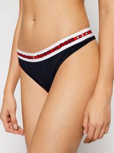 Tommy Hilfiger Stringi UW0UW02458 Granatowy. Niebieskie stringi TOMMY HILFIGER, bez wzorów, z bawełny. Za 74,79 zł.