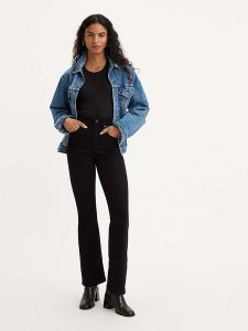 Levi's Dżinsy "725" - Bootcut fit - w kolorze czarnym rozmiar: W26/L30. Czarne jeansy Levi's®, z aplikacjami, z podwyższonym stanem. Za 210,32 zł.