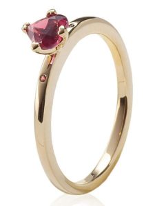 Pandora Pozłacany pierścionek z kryształem rozmiar: 60. Czerwone pierścionki Pandora, z kryształem, metalowe. Za 252,99 zł.