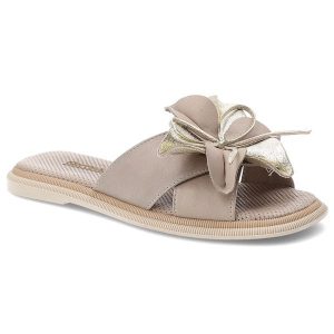 Klapki damskie Artiker, cholewka ze skóry naturalnej wsuwany fason szeroki pasek z przodu odkryty przód z ozdobną kokardą, srebrne, 58C3416. Szare klapki ARTIKER, bez wzorów, ze skóry, bez obcasa. Za 189,00 zł.