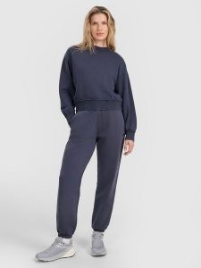 4F Spodnie dresowe joggery damskie - szare XS. Szare spodnie dresowe 4f, l, bez wzorów, z bawełny. W wyprzedaży za 119,99 zł.