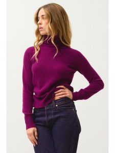 AUTHENTIC CASHMERE Kaszmirowy golf "Cassy" w kolorze fioletowym rozmiar: L. Różowe golfy AUTHENTIC CASHMERE, bez wzorów, z kaszmiru. Za 348,08 zł.