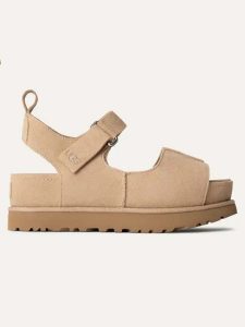 UGG Sandały "Goldenstar HI" w kolorze beżowym rozmiar: 37. Brązowe sandały Ugg, bez wzorów, z otwartym noskiem, bez obcasa, na platformie, bez zapięcia. Za 462,29 zł.