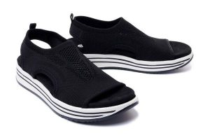RIEKER REMONTE R2955-02 black, sandały damskie. Czarne sandały Rieker Remonte, bez wzorów, bez obcasa, bez zapięcia. Za 164,95 zł.
