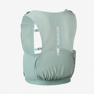 Kamizelka do biegania w terenie unisex Kiprun 900 Race 5 l na softflaski. Zielone kamizelki KIPRUN, l, bez wzorów, z elastanu, bez kołnierzyka, bez ramiączek, bez kaptura. Za 199,99 zł.