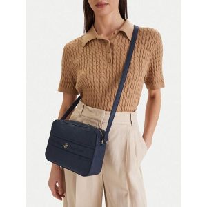 Torebka Beverly Hills Polo Club. Niebieskie listonoszki Beverly Hills Polo Club, bez wzorów, bez dodatków. Za 249,99 zł.