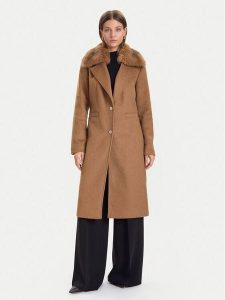 Guess Płaszcz wełniany W5BL19 W2642 Brązowy Regular Fit. Brązowe płaszcze Guess, na zimę, m, z aplikacjami, z syntetyku, bez kaptura. Za 659,99 zł.