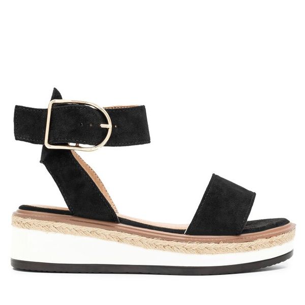 Sandały DeeZee. Czarne sandały DeeZee, bez wzorów, bez obcasa, na płaskiej podeszwie, bez zapięcia. Za 119,99 zł.