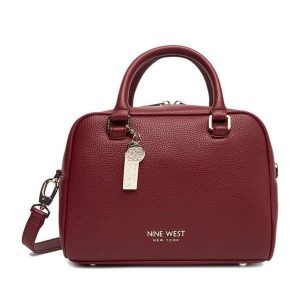 Torebka Nine West. Czerwone torebki klasyczne Nine West, bez wzorów, bez dodatków. Za 369,99 zł.