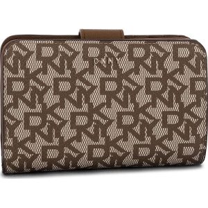 Duży Portfel Damski DKNY - Bryant Sm Carryall R831J659 Chino Logo-Vic CVU. Portfele marki DKNY. W wyprzedaży za 289,00 zł.