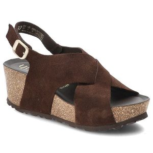 Sandały damskie Yokono, cholewka ze skóry naturalnej zamszowej z szerokimi krzyżującymi się paskami na rzep, brązowe, Bari-263. Brązowe sandały Yokono, bez wzorów, ze skóry, bez obcasa, na koturnie, bez zapięcia. Za 309,00 zł.