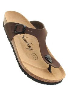 Sunbay Japonki "Camelia" w kolorze brązowym rozmiar: 37. Brązowe klapki Sunbay, bez wzorów, z otwartym noskiem, bez obcasa. Za 149,31 zł.