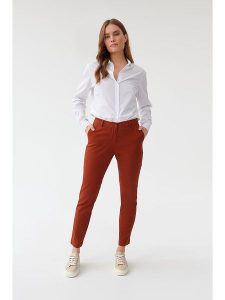 TATUUM Spodnie chino w kolorze czerwonym rozmiar: 34. Czerwone chinosy Tatuum, bez wzorów. Za 125,45 zł.