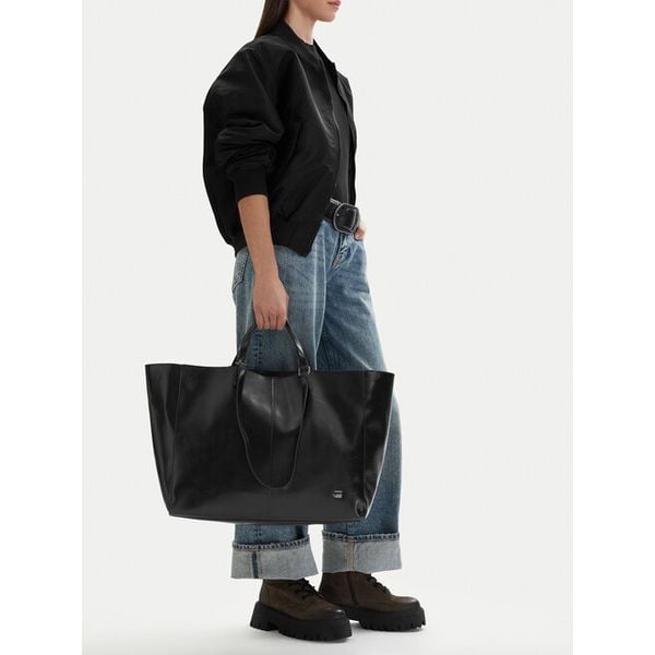 Torebka G-Star Raw. Czarne shopper bag G-Star Raw, bez wzorów, bez dodatków. Za 299,99 zł.