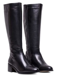 ELODIE Skórzane kozaki w kolorze czarnym rozmiar: 39. Czarne kozaki ELODIE, na zimę, bez wzorów, bez obcasa, bez zapięcia. Za 290,19 zł.