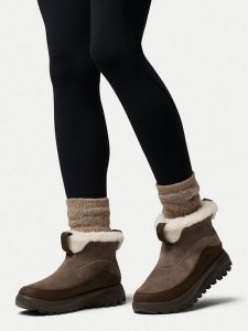 Columbia Śniegowce Snowtrot Ease™ 2165891 Brązowy. Brązowe buty zimowe Columbia, ze skóry, bez obcasa, bez zapięcia. Za 479,99 zł.