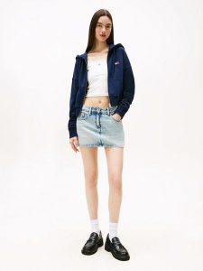 TOMMY JEANS Bluza w kolorze granatowym rozmiar: M. Niebieskie bluzy Tommy Jeans, m, bez wzorów, z bawełny, bez kaptura. Za 329,42 zł.