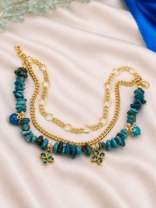 L'Atelier de Gaia Pozłacana bransoletka z opalami, turkusami i cyrkoniami na kostkę rozmiar: onesize. Niebieskie bransoletki L'Atelier de Gaia, z cyrkonią, pozłacane. Za 51,95 zł.