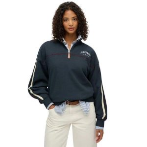 Sweter z kołnierzem tunezyjskim damski Superdry Country Club Tape. Niebieskie swetry klasyczne Superdry, na zimę, bez kołnierzyka. Za 346,45 zł.