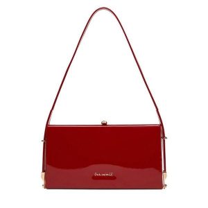 Torebka Eva Minge. Czerwone torebki klasyczne Eva Minge, bez wzorów, bez dodatków. Za 199,99 zł.