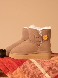 NICEBAY Skórzane botki zimowe "Fowl" w kolorze karmelowym rozmiar: 40. Brązowe botki NICEBAY, na zimę, bez wzorów, z materiału, bez obcasa, na platformie, bez zapięcia. Za 202,03 zł.