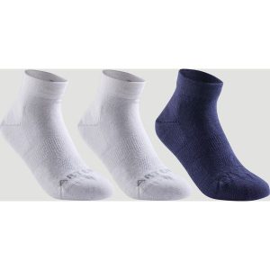Skarpety sportowe tenis RS160 mid 3 pary. Białe skarpetki ARTENGO, bez wzorów, z bawełny. Za 24,99 zł.