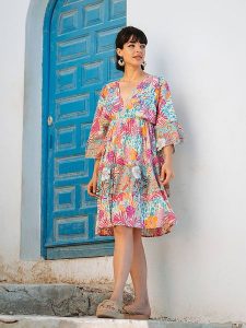 Isla Bonita by SIGRIS Sukienka ze wzorem rozmiar: M. Sukienki Isla Bonita by SIGRIS, na co dzień, m, bez wzorów, z bawełny, bez kołnierzyka, bez ramiączek, midi, proste. Za 140,86 zł.