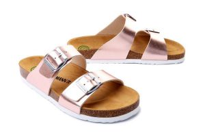 DR. BRINKMANN 700993-42 rose, klapki profilaktyczne damskie. Czerwone klapki Dr. Brinkmann, bez wzorów, bez obcasa. Za 204,90 zł.