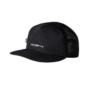 Czapka z daszkiem składana Buff Pack Trucker Cap. Czarne czapki Buff, bez wzorów, z bawełny, klasyczne. Za 149,90 zł.