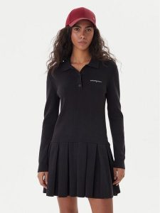 Tommy Jeans Sukienka dzianinowa Script DW0DW22464 Czarny Regular Fit. Czarne kombinezony Tommy Jeans, m, bez wzorów, z bawełny, bez kołnierzyka, bez ramiączek. Za 489,99 zł.